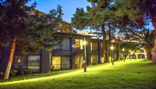 Denizati Plus Hotel, Rezervați Hotel Hoteluri în Kartal cu parcare, Parcare