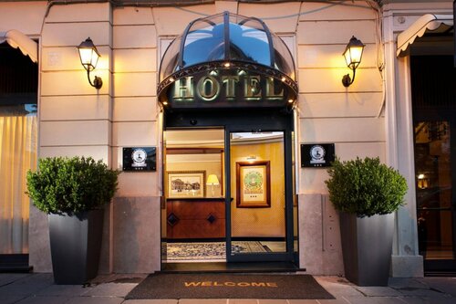 Hotel Piemonte, Забронировать Отель Отели Рима с бассейном, рядом с Площадь Фьюме, Бассейн