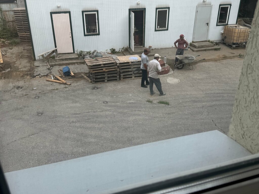 8 Yardov