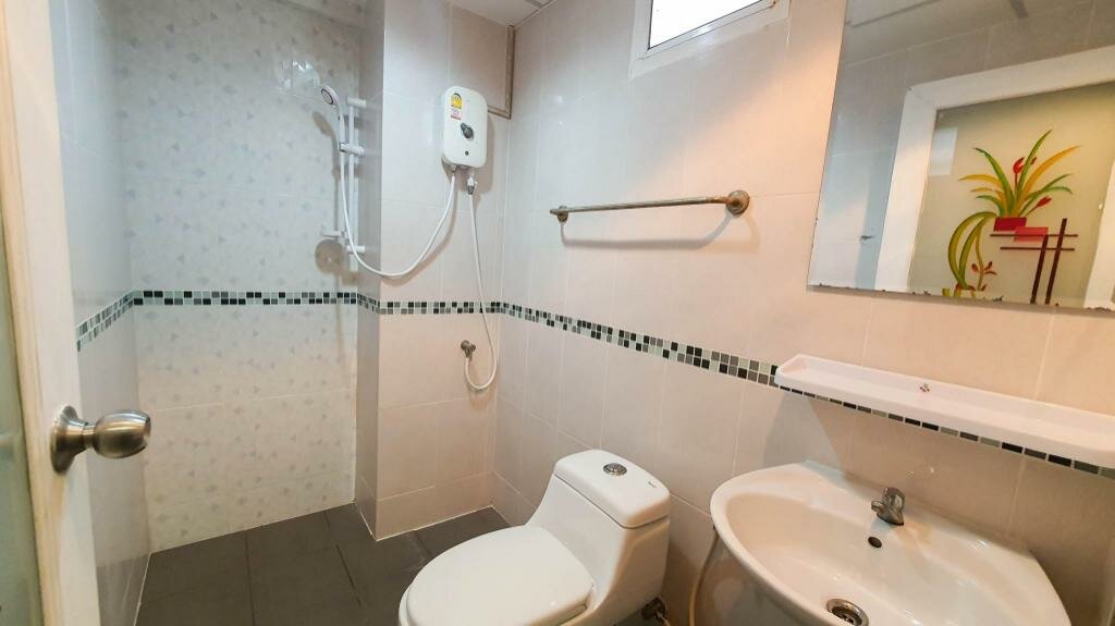 RoomQuest Suvarnabhumi Airport Lat Krabang 42/6