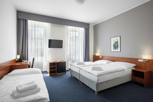 Hotel Beránek, Забронировать Отель Отели Праги 3 звезды, рядом с Галерея Лангханс, 3*