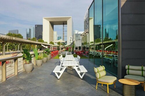 citizenM Paris La Défense, Забронировать Отель Нантер Дефанс