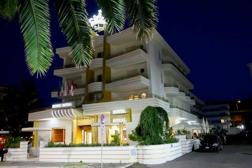 Hotel Royal, Забронировать Отель Васто Побережье Абруццо, рядом с Пляж Васто