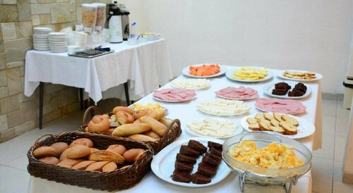 La Siesta Hotel, Забронировать Отель Отели Санта-Крус-де-ла-Сьерры с завтраком, Завтраки