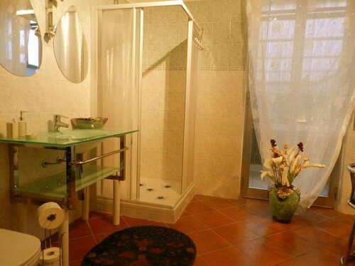 B&B Il Giardino Delle Fate, Book Hotel Hotels in Lecco with Parking, Parking