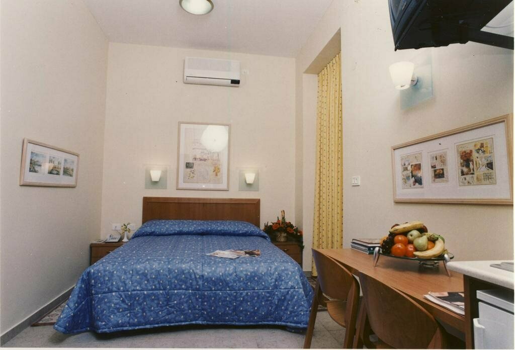 Alon Hotel