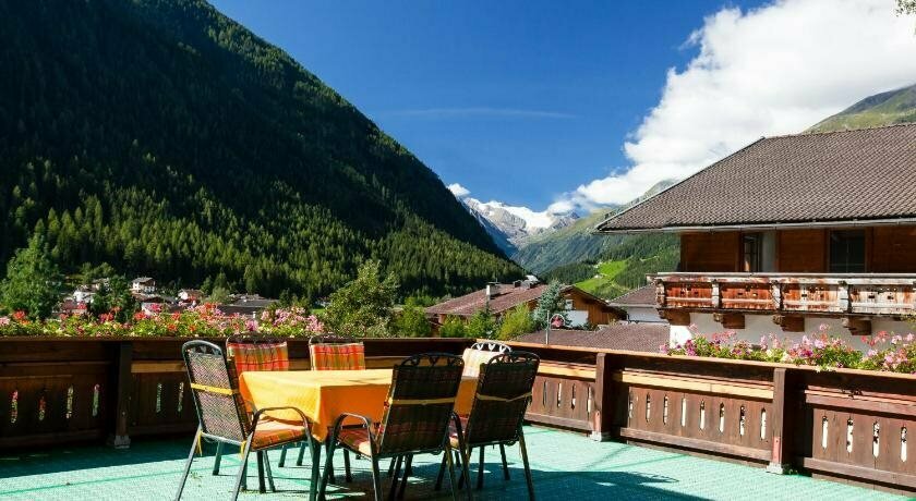 Pension Alpina