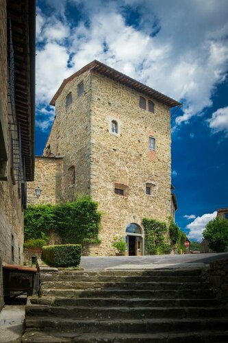 Castello di Volpaia, Забронировать Фермерский дом Отели Радда-ин-Кьянти с парковкой, Парковка