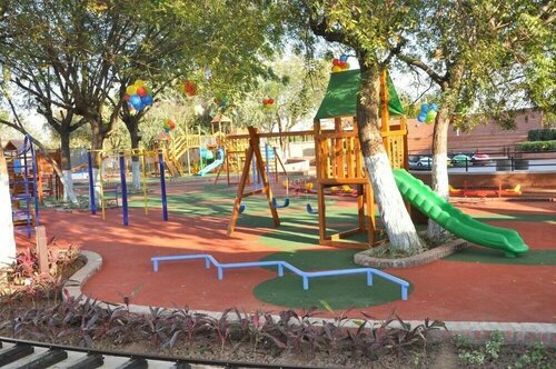 Gulmohar Greens Golf & Country Club, Book Ferieresort Hoteller i Gujarat med parkering, Parkering