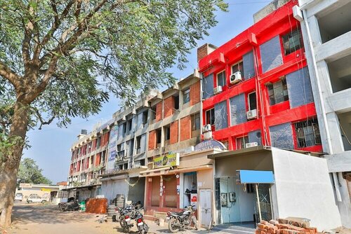OYO 5904 Hotel Midway Inn, Réserver Hôtel Gandhinagar Gujarat