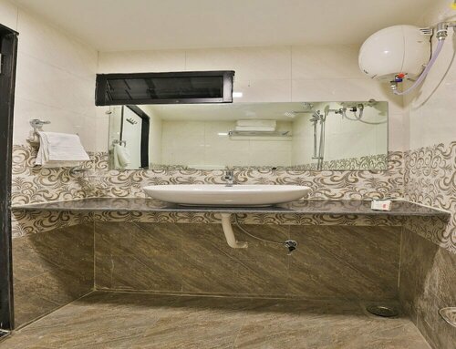 Shiv Sagar Palace by OYO Rooms, Réserver Hôtel Ahmedabad Gujarat