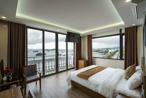 Pho Bien Hotel, Забронировать Отель Отели Халонг с парковкой, Парковка