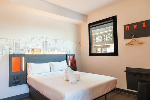 Four Points Flex by Sheraton Malaga Centre, Забронировать Гостевой дом Малага - центр 