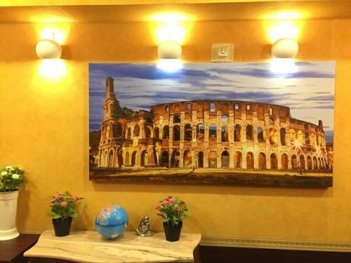 Termini Colosseum, Забронировать Отель Вокзал Термини , рядом с Церковь Санта-Мария-Маджоре