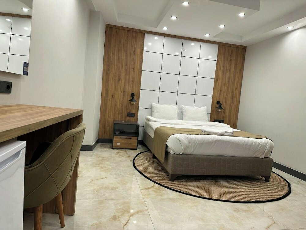 Pars Palas Hotel