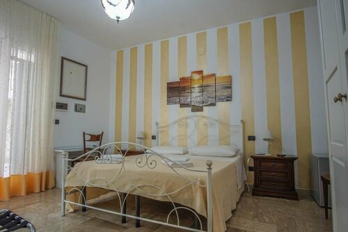 B&B Le Terrazze, Rezervați Bed and Breakfast Hoteluri în Bari Province cu parcare, Parcare