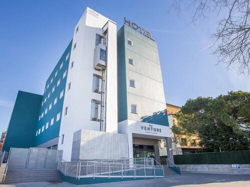 Hotel Venture Sant Cugat, Забронировать Отель Отели Сант-Кугат-дель-Вальес с завтраком, Завтраки