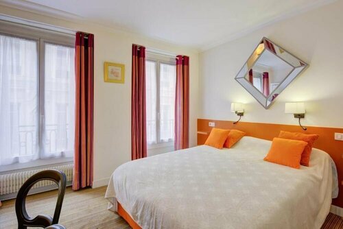 Hôtel La Sanguine, Забронировать Отель 8-й округ: Елисейские поля Париж