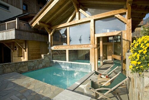 Best Western Chalet les Saytels, Book Chalet Hoteller i Rhône-Alps med parkering, Parkering
