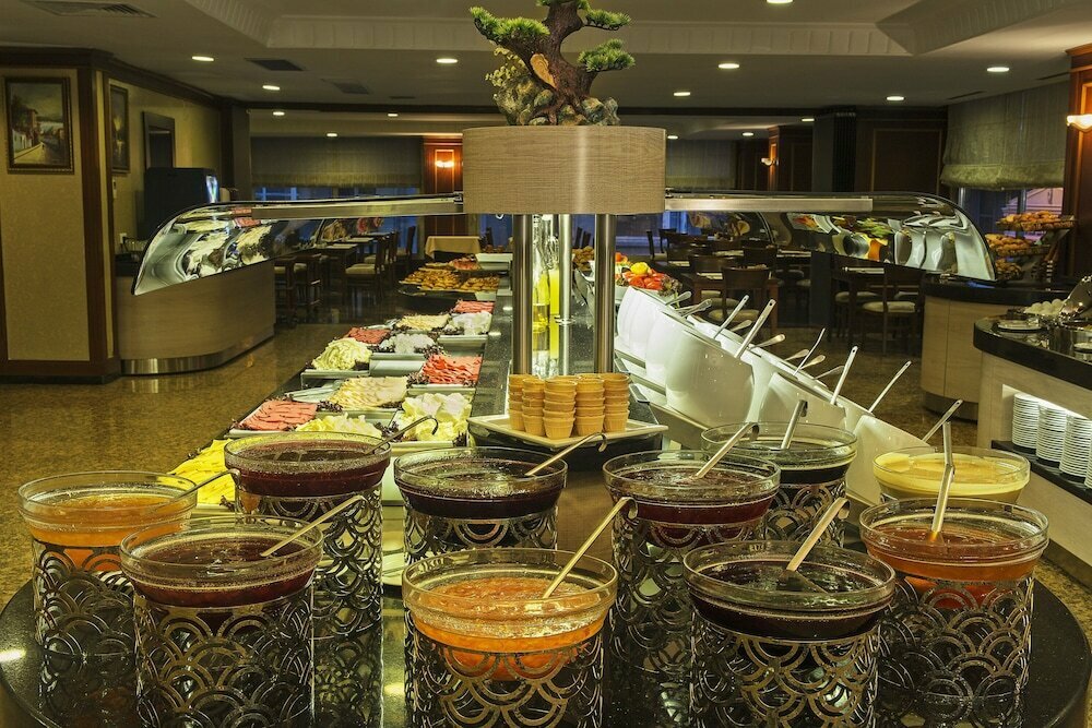 Grand Oztanik Hotel