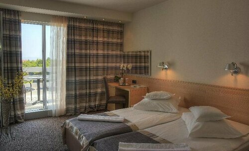 Hotel Olympia, Забронировать Отель Отели Водице с питанием, рядом с Пляж Балу, Пансион