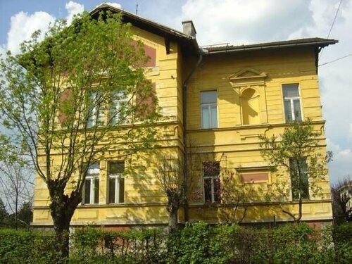 Vila Veselova Hostel, Забронировать Хостел Хостелы Любляна, рядом с Кафедральный собор Св. Николая, Хостел