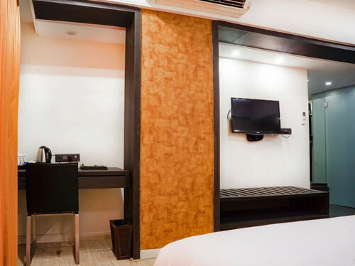 Hotel Tansha Comfort Regency, Забронировать Отель Вадодара штат Гуджарат