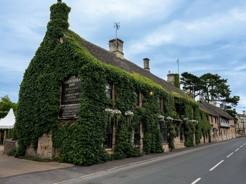 The Wheatsheaf Inn, Rezervați Pensiune Hoteluri în Gloucestershire cu parcare, Parcare