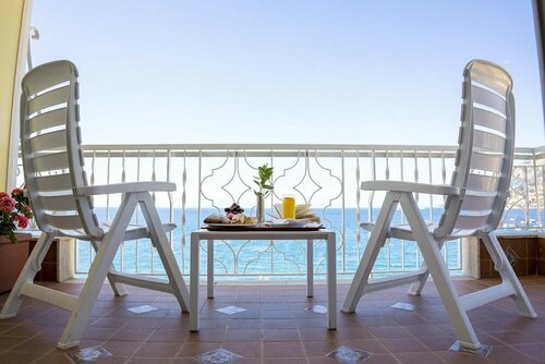 Hotel Pietra di Luna, Buchen Sie Hotel Maiori Amalfiküste