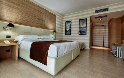 Hotel Pineta Wellness & Spa, Забронировать Курортный отель Руво-ди-Пулья Bari Province