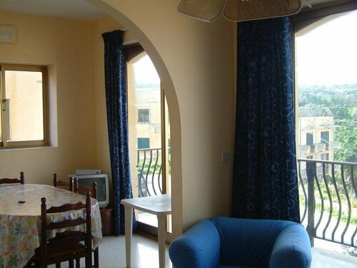 Villa Atlantis, Boek Villa Munxar Gozo