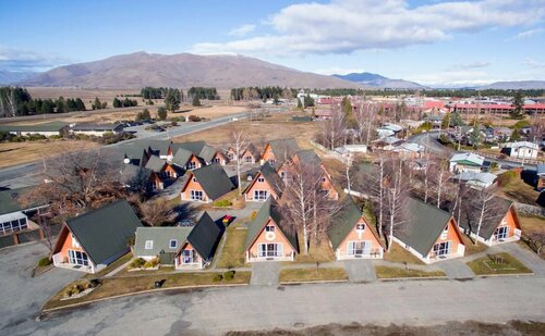 Mountain Chalet Motel & Backpackers, Забронировать Шале Отели South Island с парковкой, Парковка