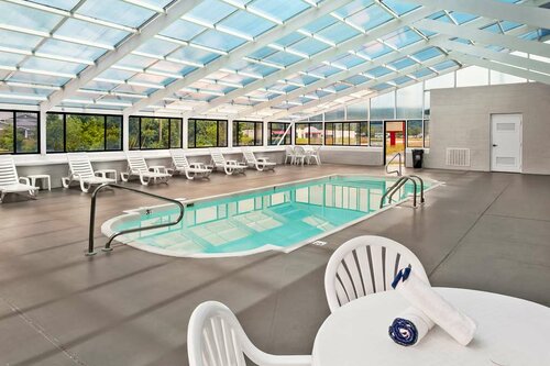 SureStay by Best Western Grayson, Book Hotel Hoteller i Kentucky med pool, Swimmingpool