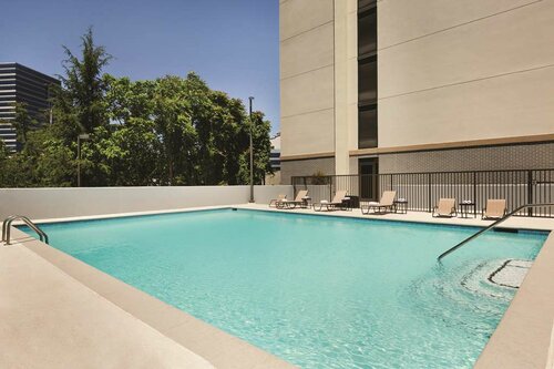 Hampton Inn Atlanta-Buckhead, Varaa Hotelli Atlanta Georgia, lähellä Our Gallery
