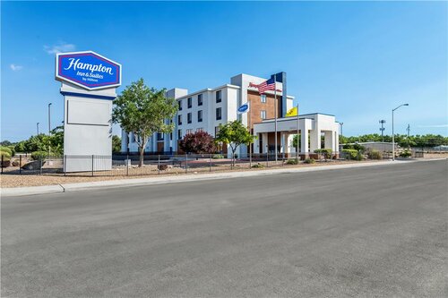 Hampton Inn & Suites Farmington, Varaa Hotelli Farmington New Mexico