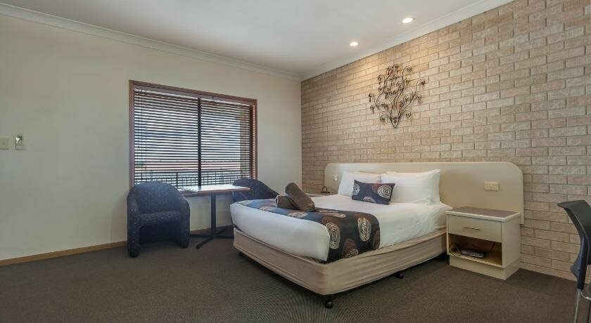 Clifford Gardens Motor Inn