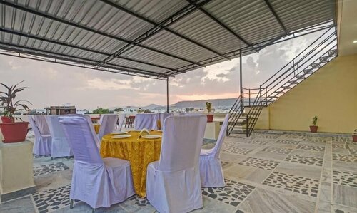 Hotel Vishvam Residency Udaipur, Забронировать Отель Удайпур штат Раджастхан, рядом с Железнодорожный вокзал Удайпур