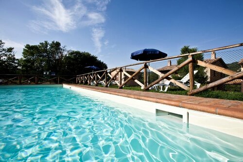 Relais Parco Del Subasio, Забронировать Фермерский дом Фермерские дома Пьяно-делле-Пьеве, Фермерский дом
