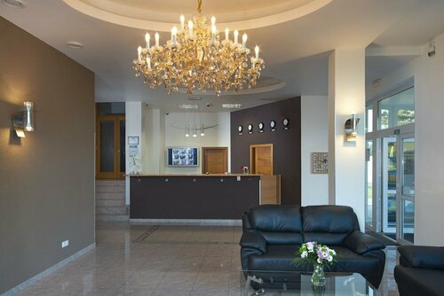 Hotel Aura Design & Garden Pool, Rezerwuj Boutique Hotel Hotele w Praga z parkingiem, Parking