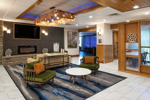 Fairfield Inn and Suites by Marriott Bakersfield Central, Забронировать Отель Бейкерсфилд Калифорния