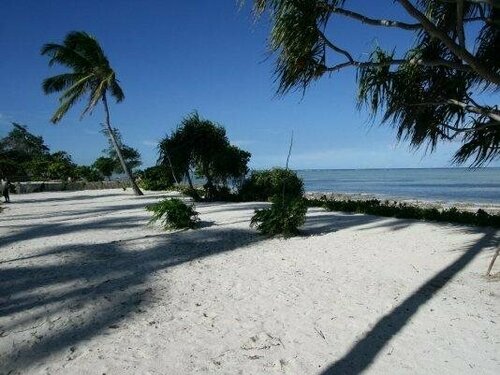 Pumzika Beach Resort, Rezervovat Lázně / Resort Zanzibar hotely s bazénem, Bazén