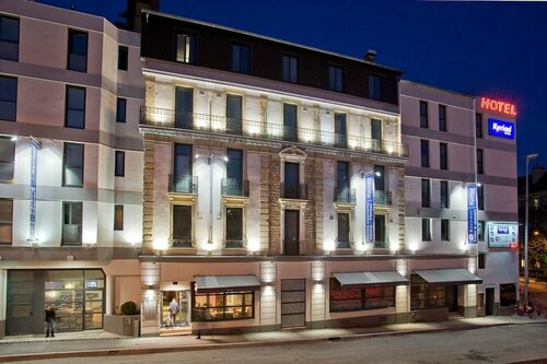 Kyriad Hotel Dijon Gare, Забронировать Отель Отели Bourgogne Wine Route 3 звезды, 3*