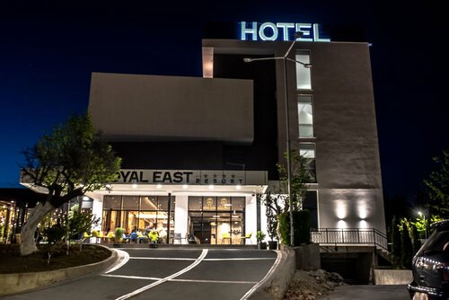Royal East Resort, Забронировать Курортный отель Курортные отели Тираны, Курортный отель