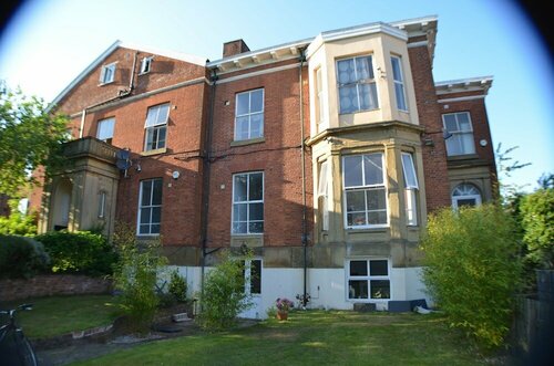 Queens Guesthouse Manchester, Забронировать Гостевой дом Недорогие отели Манчестера, недорого