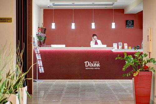 Dixon Resort, Забронировать Отель Отели Банскобистрицкий-край по системе «всё включено», Всё включено