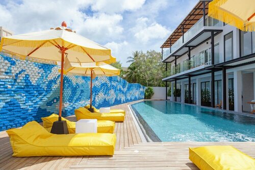 Anona Beachfront Phuket Resort-SHA EXTRA PLUS, Забронировать Курортный отель Патонг-Бич Пхукет, рядом с Пирс Патонга