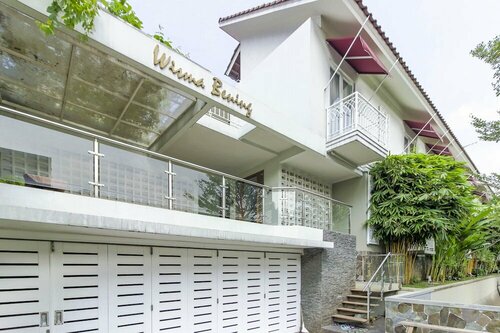 RedDoorz Syariah Plus @ Jatibening, Брондау Гостьхаус Bekasi West Java