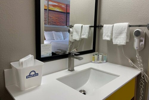 Days Inn Imlay City, Book Hotel Hoteller i Michigan med pool, Swimmingpool