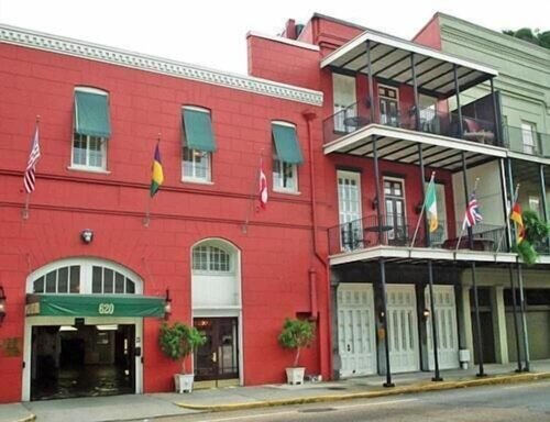 Plaza Suites Downtown New Orleans, Забронировать Отель Arts- Warehouse District Новый Орлеан