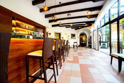 Hotel Sabotin, Book Hotel Hoteller i Goriska and Karst med parkering, Parkering